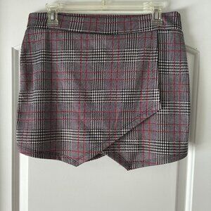 Soprano Plaid Skort L